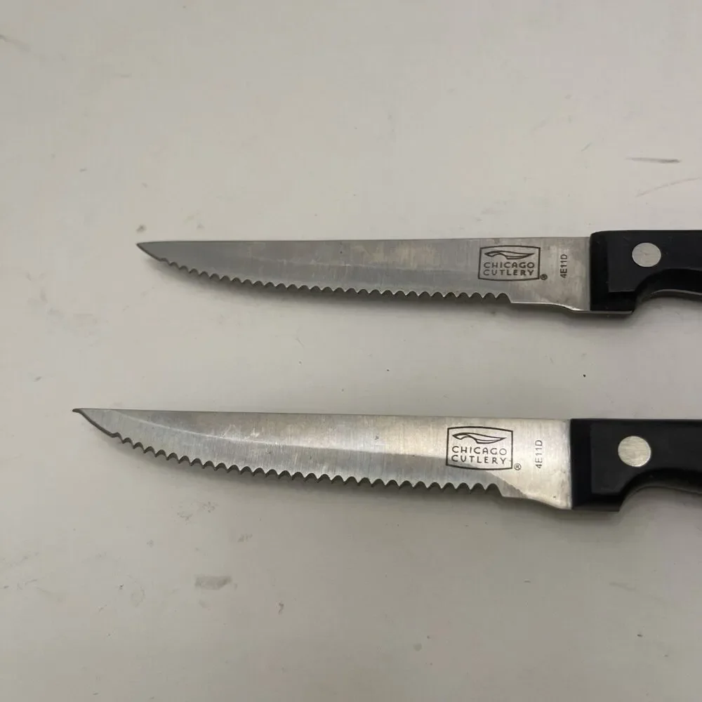 2 Chicago Cutlery 4E11D Steak Knives Serated Replacement Pieces